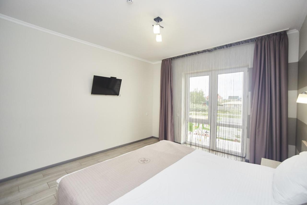 Family Hotel Happy Inn Satoka Exterior foto