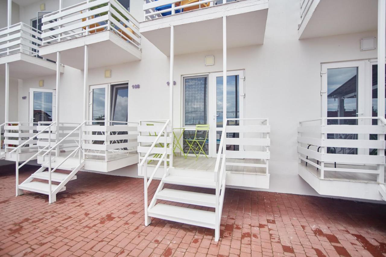 Family Hotel Happy Inn Satoka Exterior foto