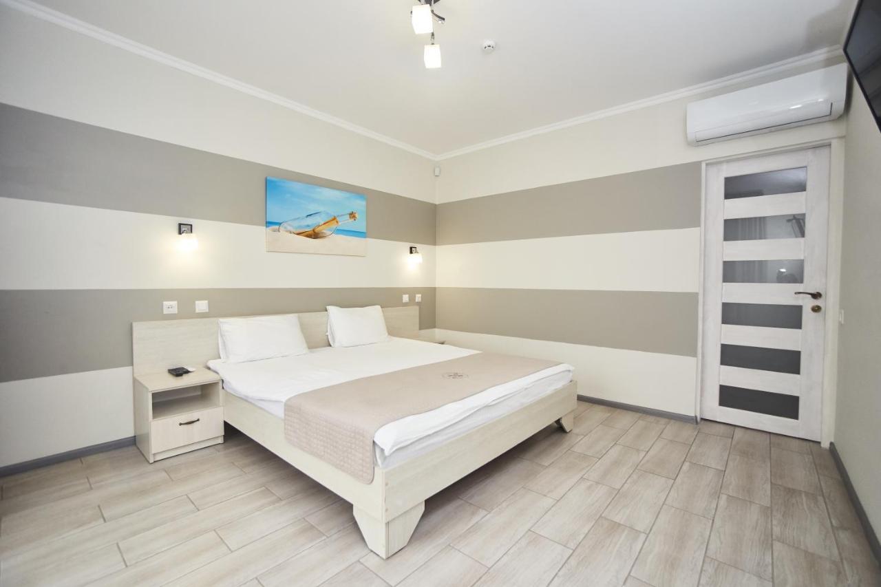 Family Hotel Happy Inn Satoka Exterior foto