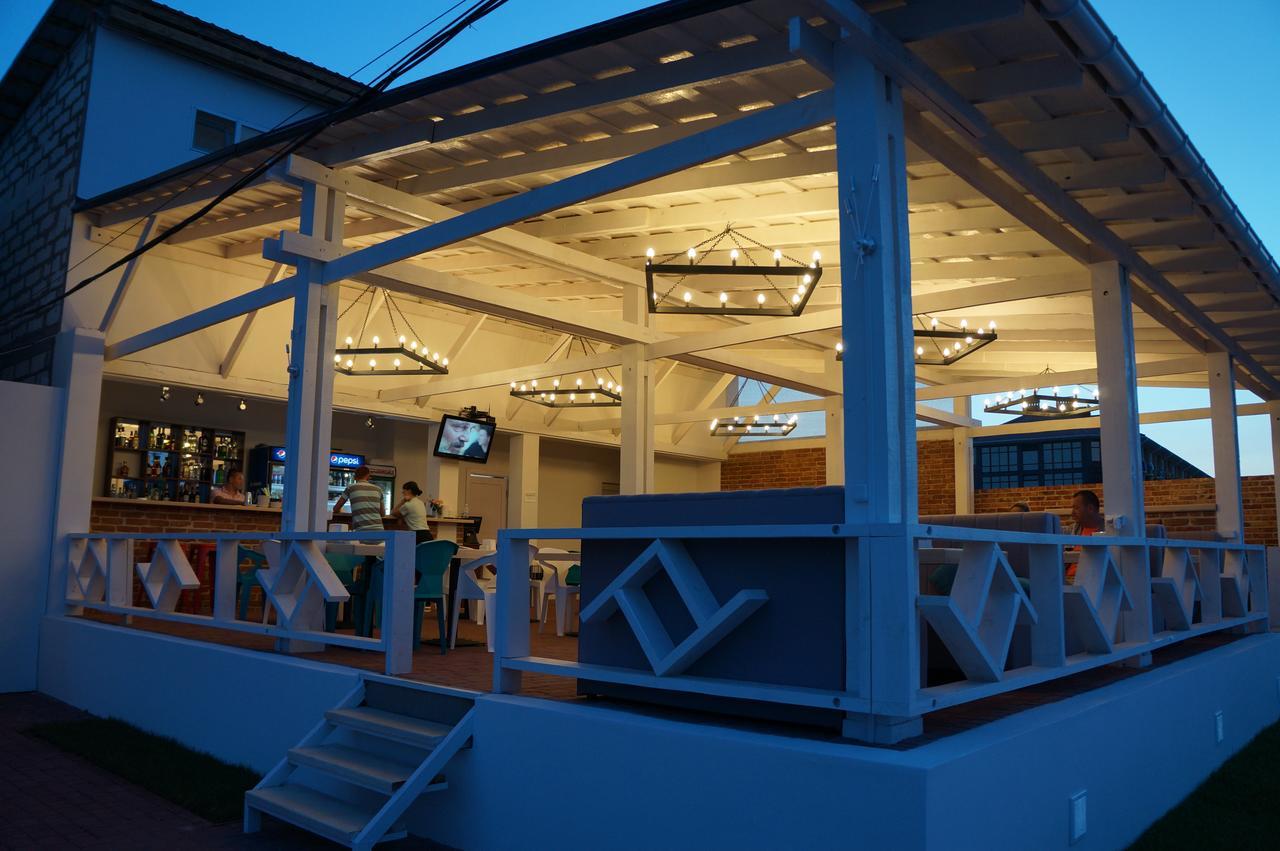 Family Hotel Happy Inn Satoka Exterior foto